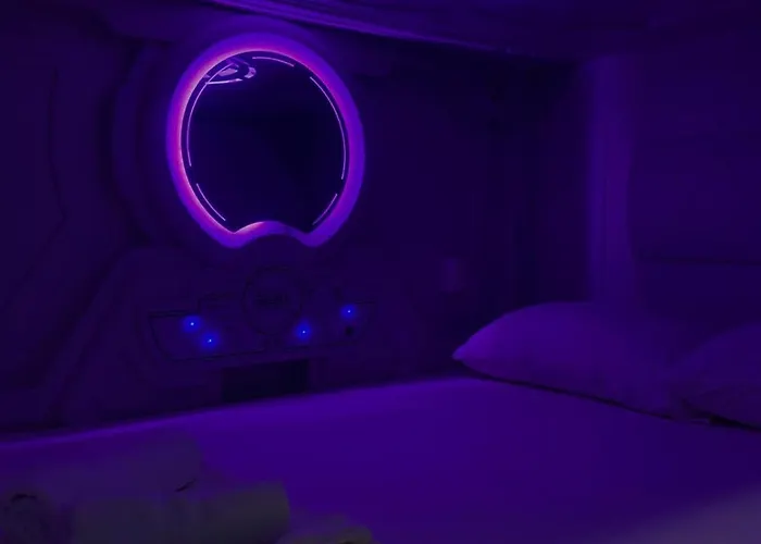 Bambu Capsules Pensión Sevilla